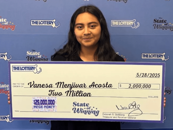 Dad buys daughter lottery ticket as gift and she wins&nbsp;millions