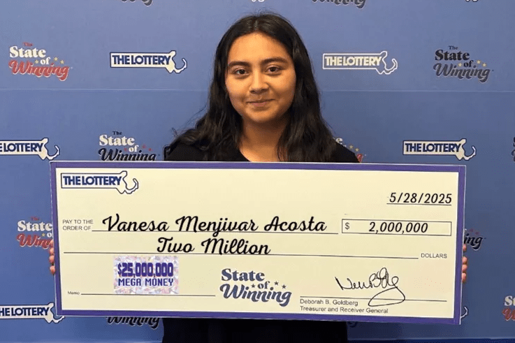 Dad buys daughter lottery ticket as gift and she wins&nbsp;millions